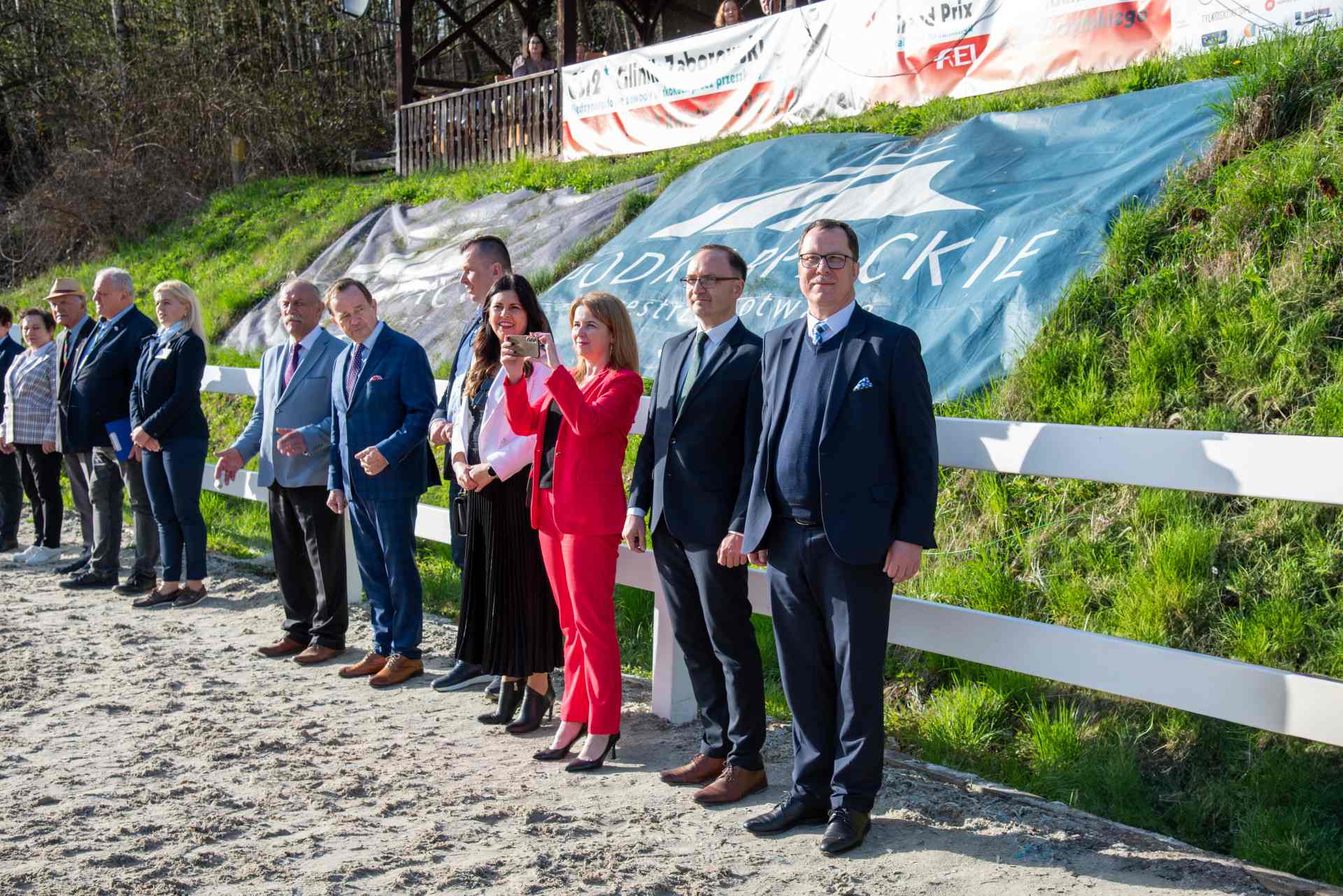 Międzynarodowe zawody jeździeckie w skokach przez przeszkody CSI** w Gliniku Zaborowskim